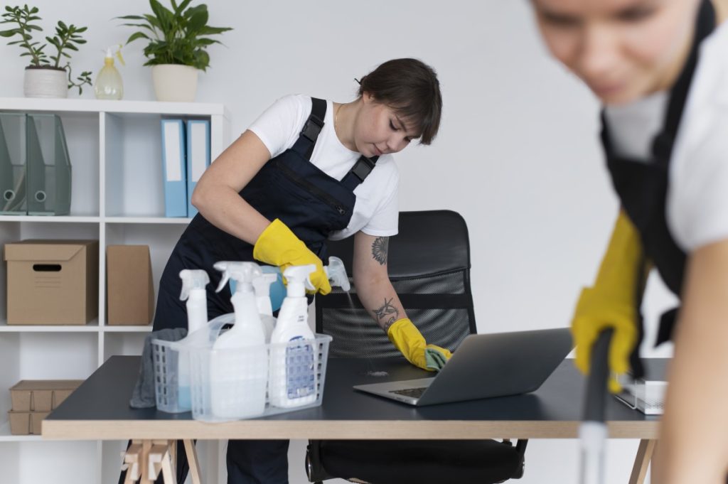 Small office cleaning services in New York